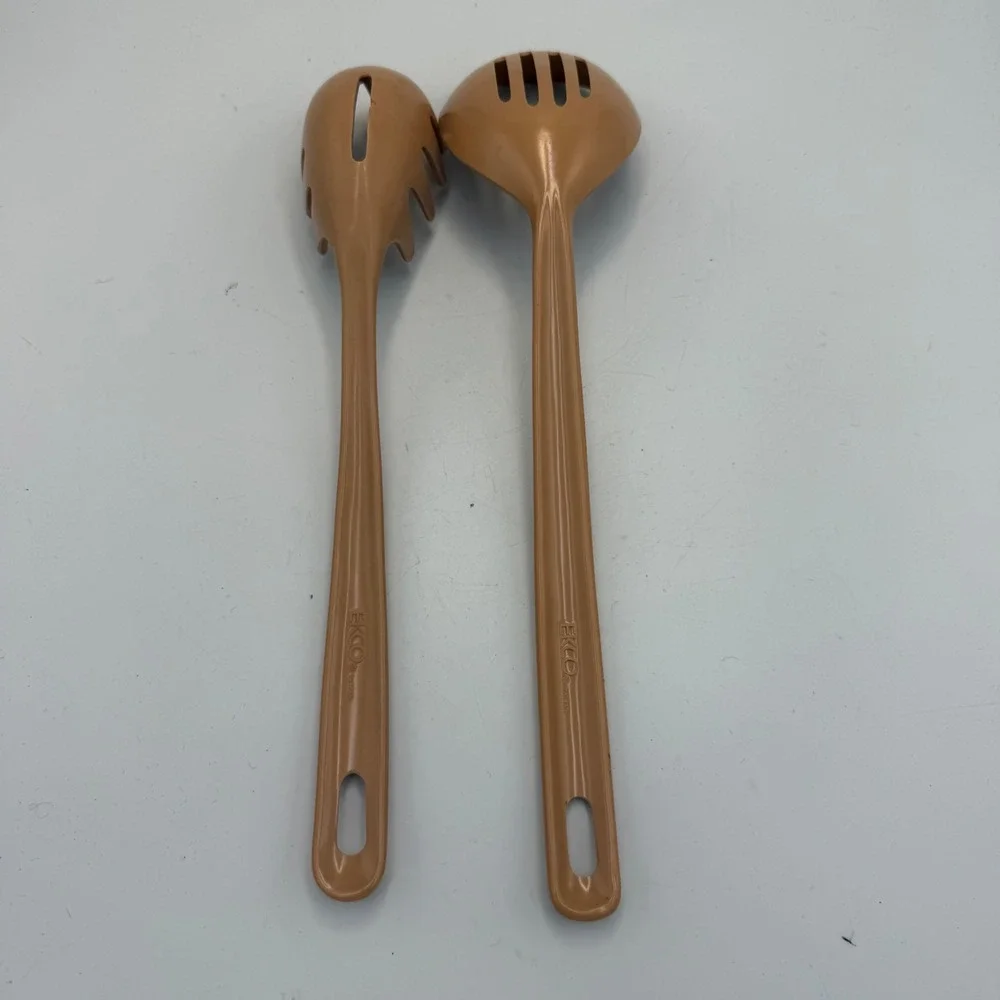 Vintage EKCO Almond Tan Nylon Slotted Spoon and Pasta Fork Utensil Set Taiwan